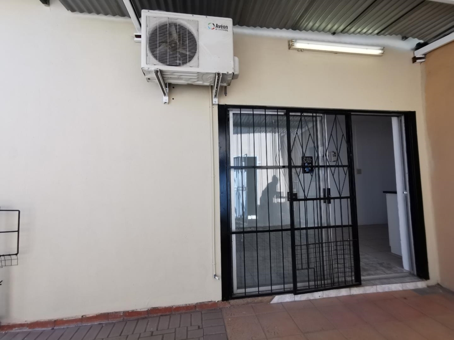 3 Bedroom Property for Sale in Beaconsfield Northern Cape